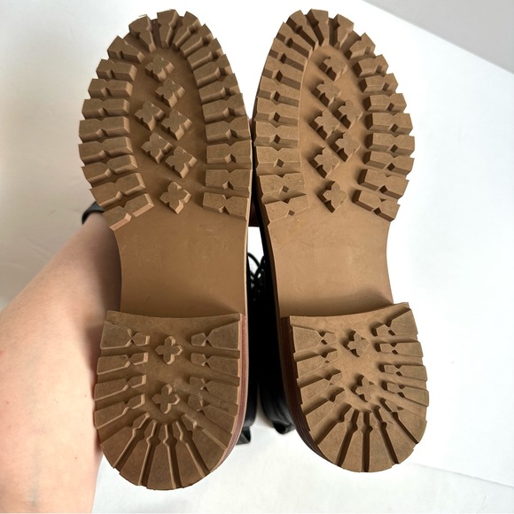 Madewell The Clair Lace-Up Boot in Black Leather 8 - Picture 10 of 15